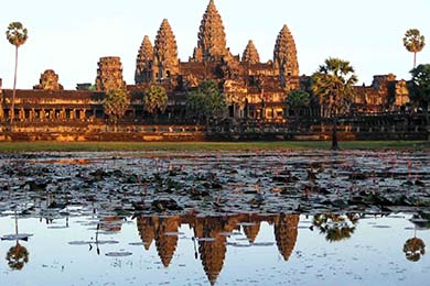 FROM HALONG BAY TO THE TEMPLES OF ANGKOR - CAMBODIA 15 DAYS