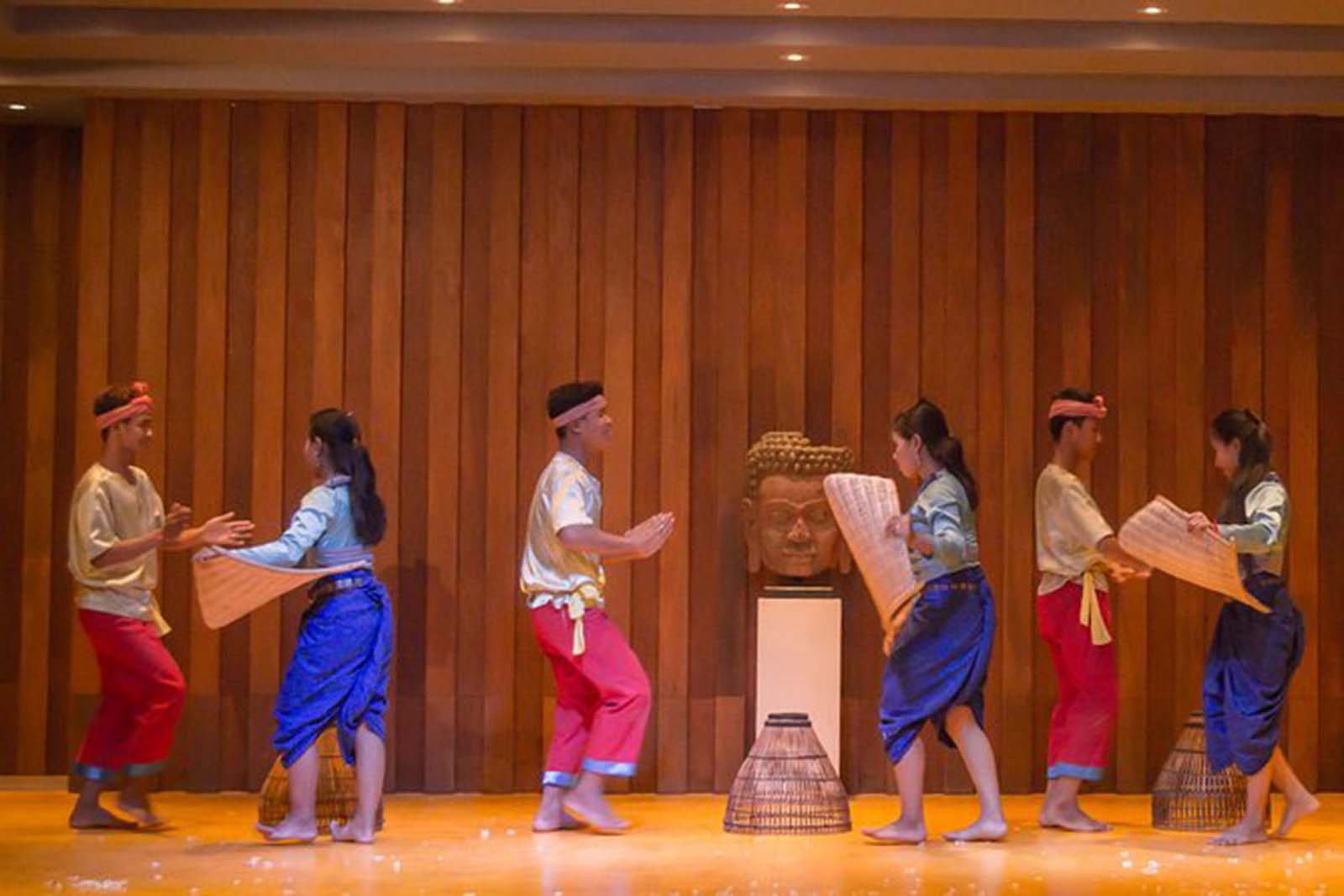 Apsara dance performance