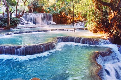 Trip to Kuang Si waterfall
