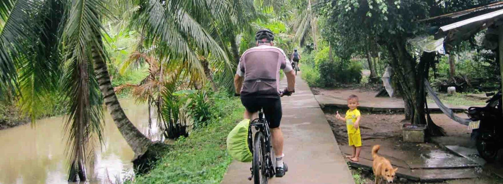 Bike ride in Vam Xang
