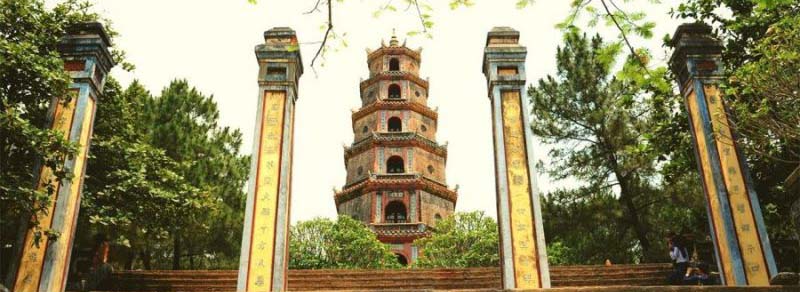  Thien Mu Pagoda