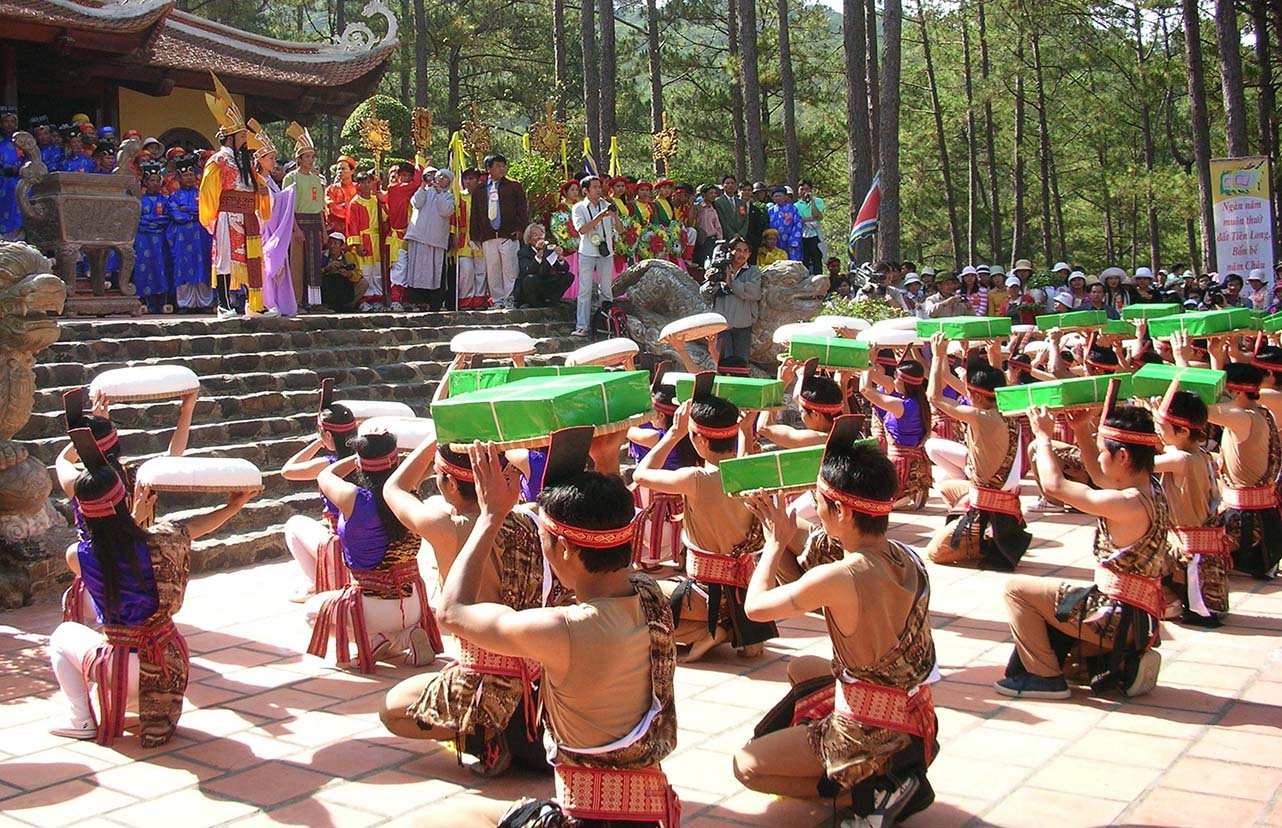Ancestor worship, a beautiful tradition of Vietnam